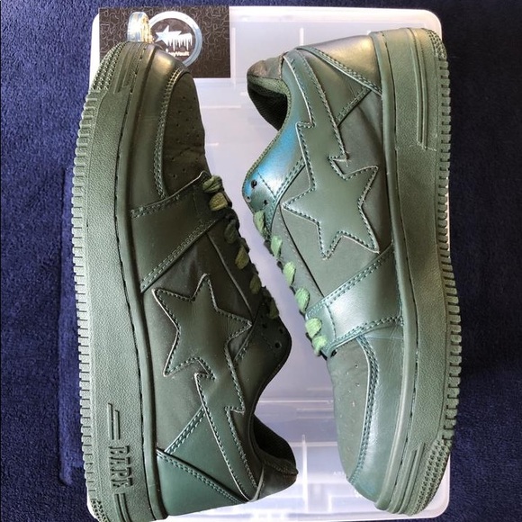 MEN BAPE SHOES SIZE 8.5